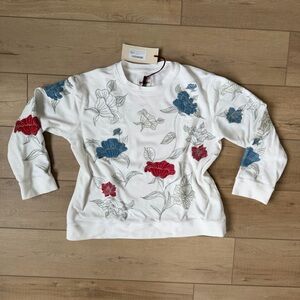Driftwood Teddy Eira White with Blue And Red Floral Embroidery Sweatshirt Sz XL